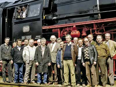 Diese Mannschaft hat die 01.10 wieder zum Laufen gebracht