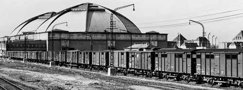 Gemüse-Wagen in Leipzig (Aufnahme: Sammlung Brian Rampp)