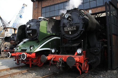 18201und528047