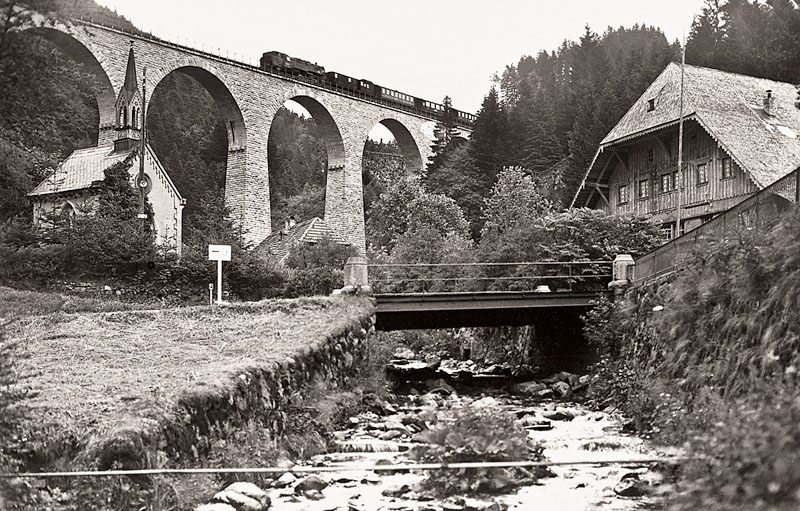 85_006_auf_dem_Ravenna-Viadukt_1934_Bellingrodt-Slg._jsk