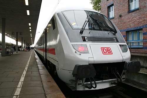 xDB77560