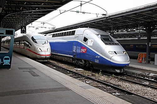 xDB84783