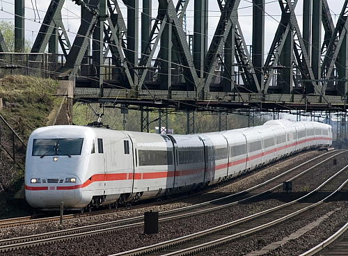 xDB9014