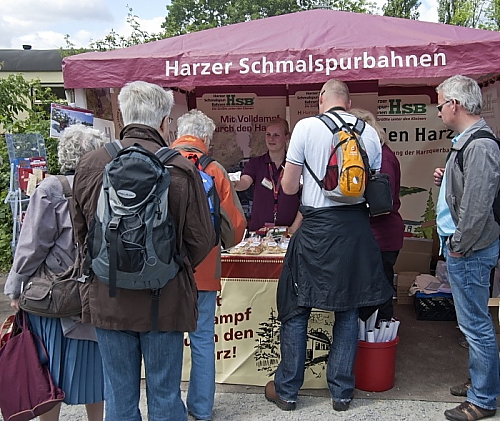 xInfostand_der_HSB_auf_dem_Festplatz_klein