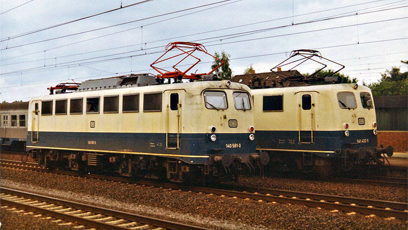DB140581u141432RotenbgJuli90