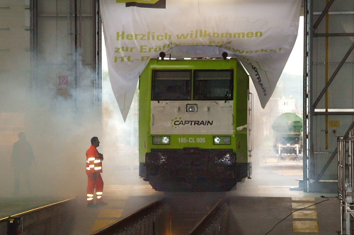 x130627 Erste Lokeinfahrt 2 ITL Werkstatt UPrescher