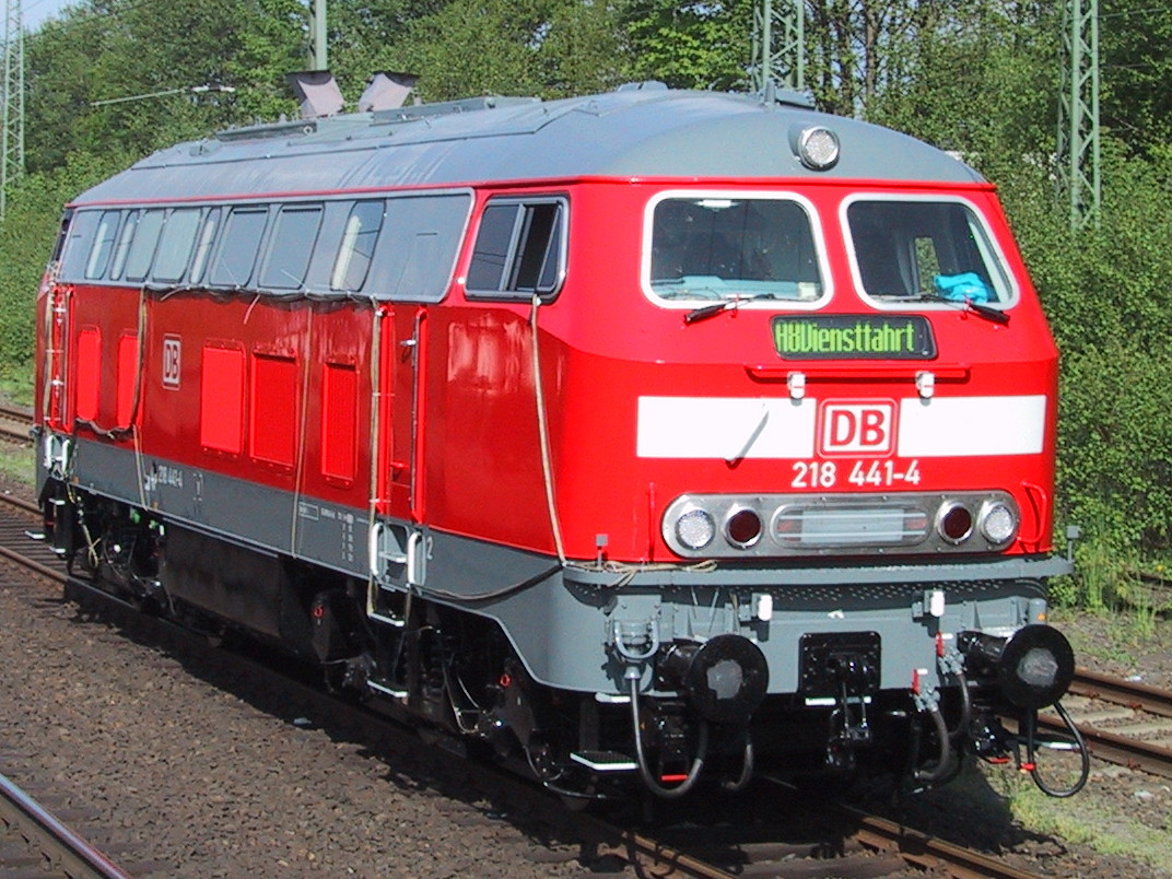 eisenbahn-kurier-vorbild-und-modell-die-baureihe-218