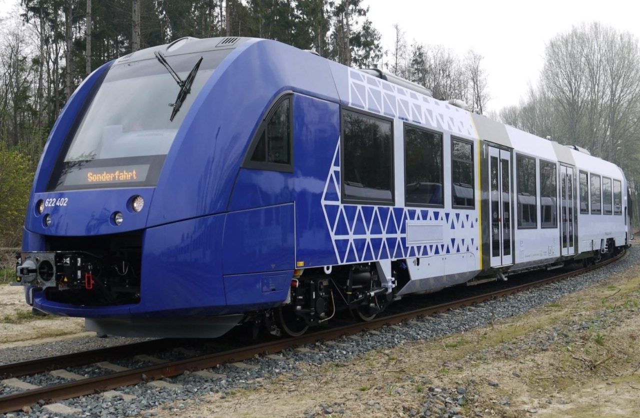 622 402