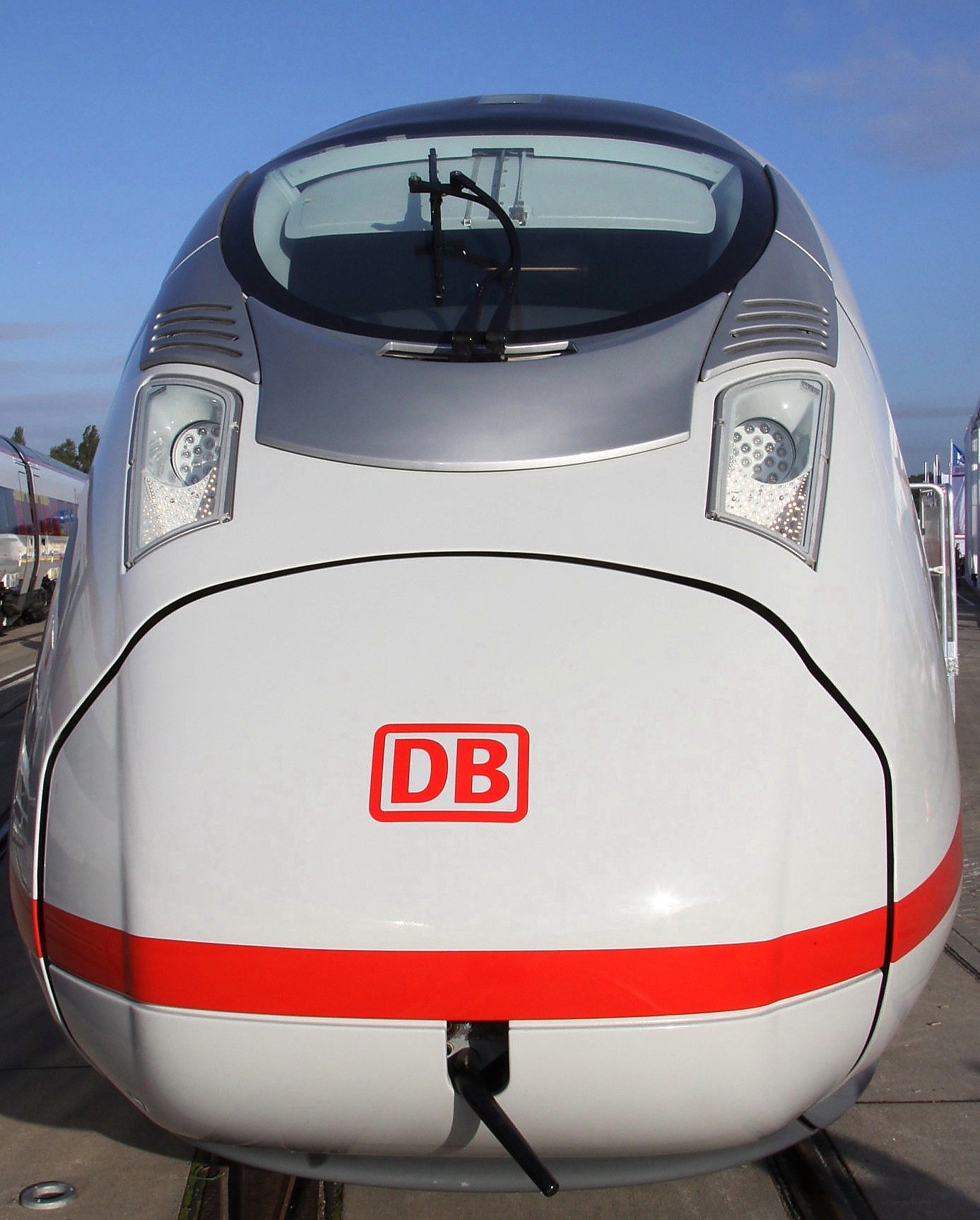 xvelaro4701b