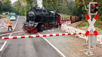 x350HSB Schranke Ste Haferfeld Foto HSB Dirk Bahnsen 2