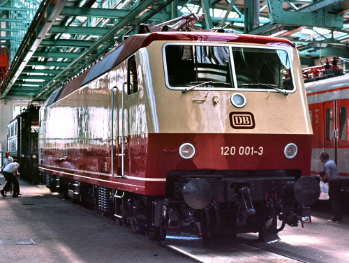 x5DK 120 001 0002a