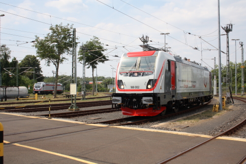 xBombardier Presents the New TRAXX 3 Locomotive Platform 1 Kopie