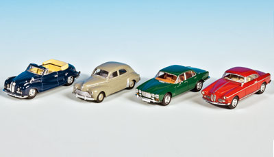 Brekina präsentierte in Nürn­berg diese Formneu­heiten (v. l. n. r.): BMW 502 Cabrio, Peugeot 203, Jaguar XJ 6 und BMW 503.