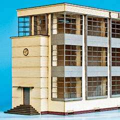 Das Fagus-Werk als Lasercut-Bausatz von Joswood; Foto: RZ