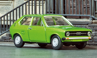 Audi 50 von Wiking