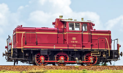 Nur ’ne V 60? Friedhelm Weidelich zeigt die Details am Spur-1-Modell von Dingler