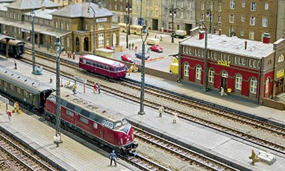 Detaillierte Segmentanlage in Spur N