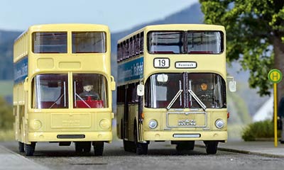 Alter Wiking-Doppeldecker in Schönheitskur