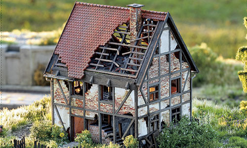 Landliche Ruinen-Romantik in H0 von Faller