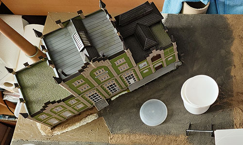 Neue Brauerei und Industriehalle im Bau von Faller in H0
