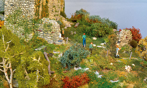 Burgruine Tschanüff in H0 von Vampisol